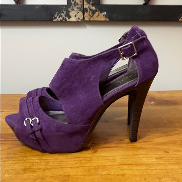 Beautiful purple platform - Picture 3 of 10